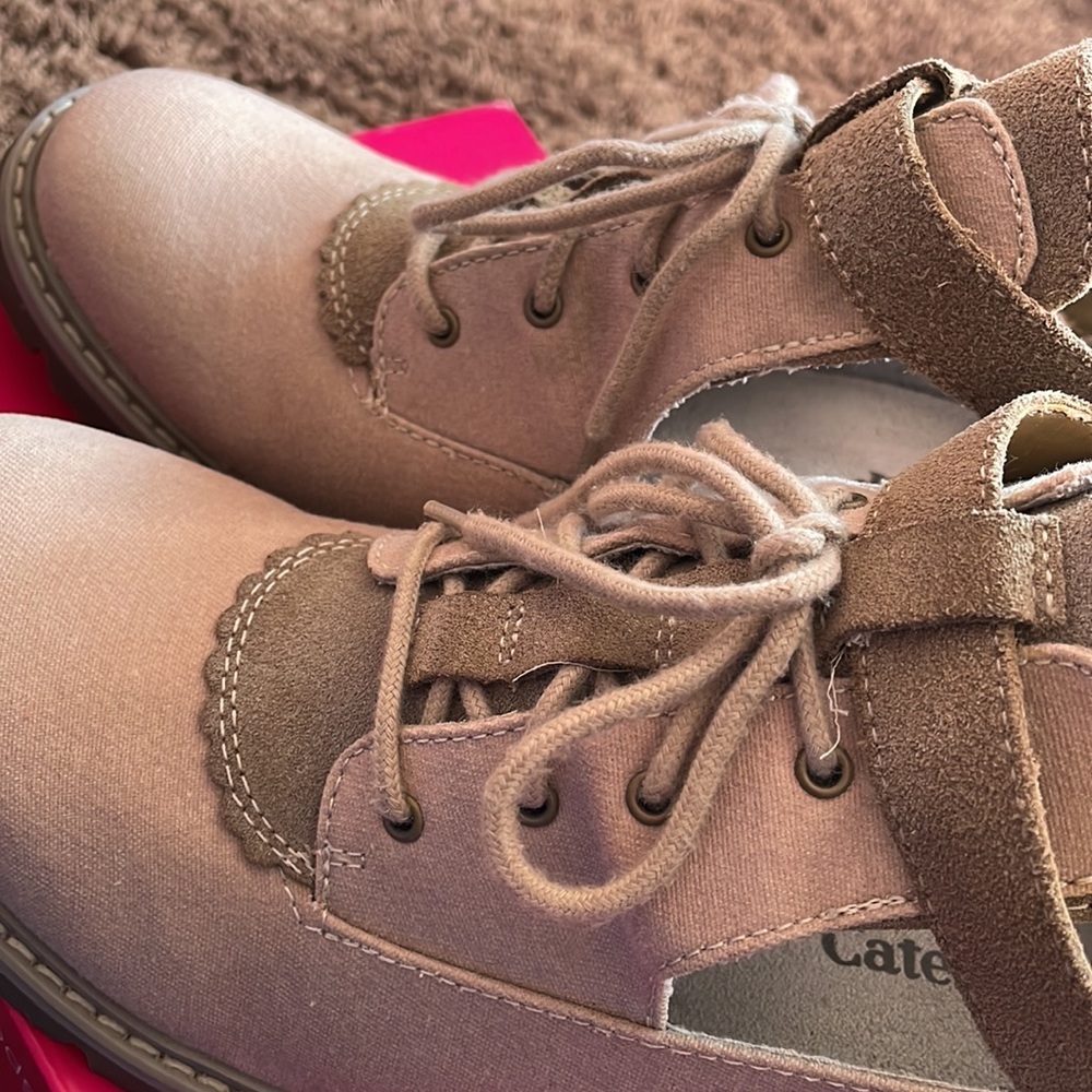 CAT Wedges - Picture 4 of 10